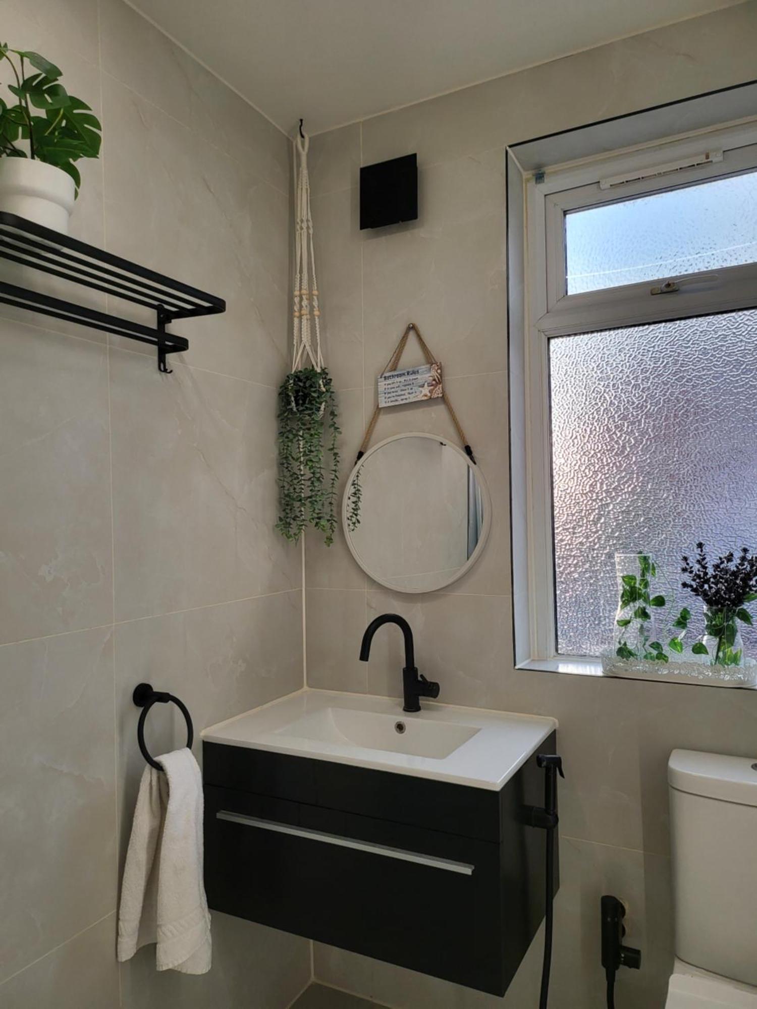 Country Style Modern Self Catering 3 Bedroom Bungalow In 黑潭 外观 照片